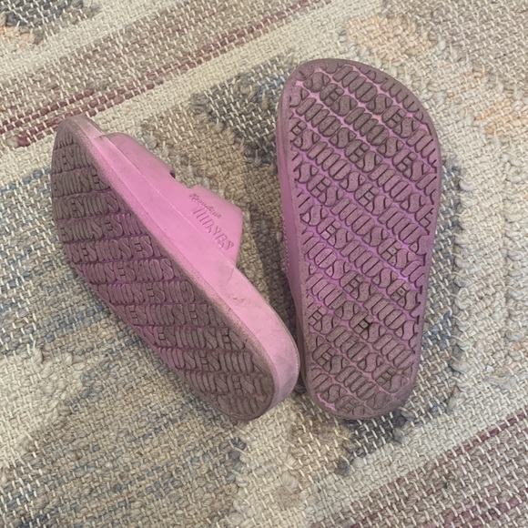 Girls Freedom Moses Slides - Picture 4 of 4